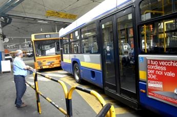 Galleria foto 'Bonus trasporti 2023, domande al via da lunedì 17 aprile' - foto 1
