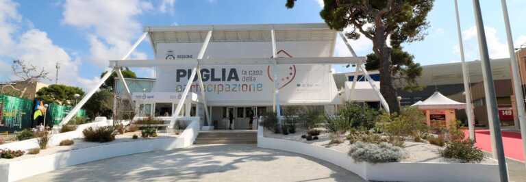 Galleria foto 'A scuola di partecipazione in Puglia: aperte le candidature al nuovo corso promosso da Regione e UniBa' - foto 1