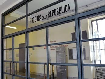 Galleria foto 'Caso Artem Uss, allarme braccialetto scattò spesso per malfunzionamenti' - foto 1