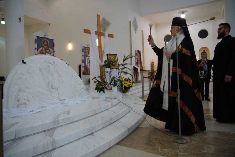 Galleria foto 'Dalla Puglia un «messaggio di pace» a Kiev, monsignor Santoro: «Una liturgia umana e divina» – VIDEO' - foto 1