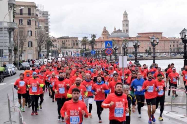 Torna a Bari la Deejay Ten: domenica prossima in città due corse non competitive da 10 e 5 km