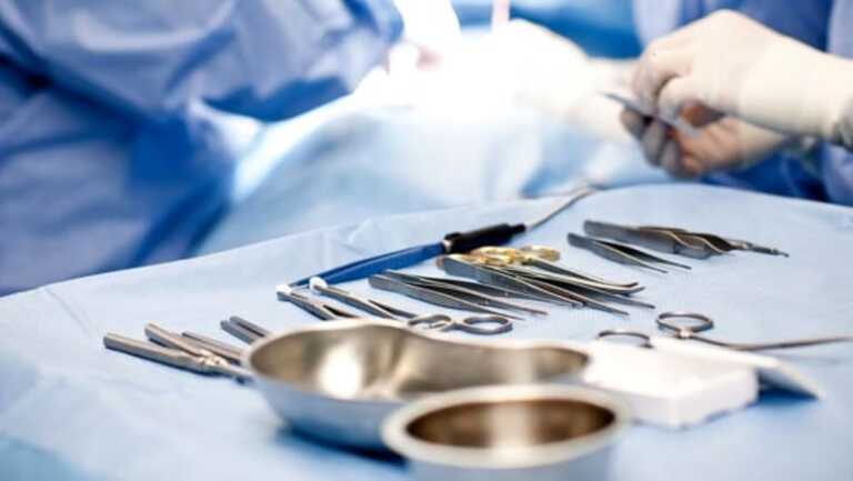Galleria foto 'Finto odontoiatra scoperto nel Brindisino: estraeva denti e installava protesi in un centro medico' - foto 1
