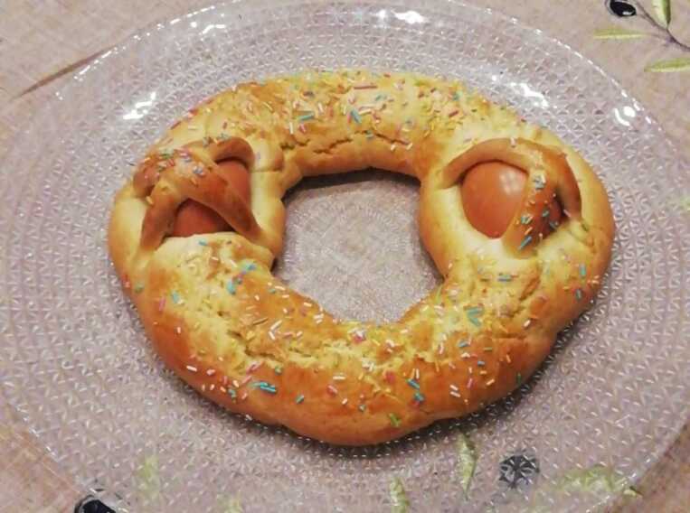 Dolci pasquali sotto attacco: scarcelle a peso d’oro, zucchero e burro su. Ma anche per l’agnello si spende di più