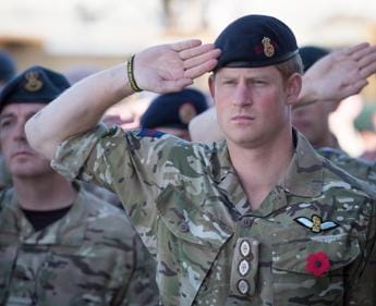 Galleria foto '“Elisabetta mando Harry in Afghanistan per salvare vita a William”' - foto 1