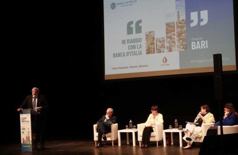 Emiliano all’evento di Banca d’Italia: «La Puglia ha i conti a posto ed è lanciata nel futuro» – VIDEO