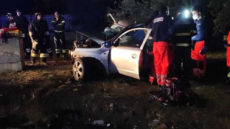 Tragico scontro sulla provincia 231: morti 4 giovani di Bitonto. Altri due sono ricoverati in gravi condizioni – VIDEO