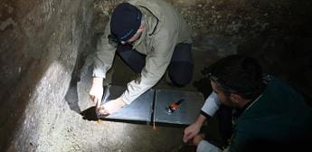 Galleria foto 'La fisica con l’archeologia, nuova scoperta a Napoli grazie a tecnica per cercare la materia oscura' - foto 1