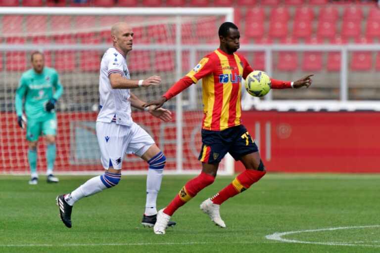 Galleria foto 'Il Lecce spreca troppo: 30 tiri ma un solo gol. E la Samp strappa un pari al “Via del Mare”' - foto 1