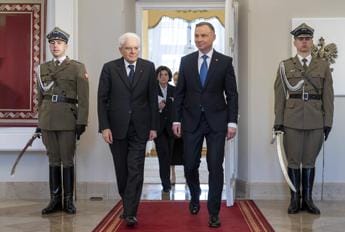 Galleria foto 'Migranti, Mattarella: “Ue superi regole che sono ormai preistoria”' - foto 1