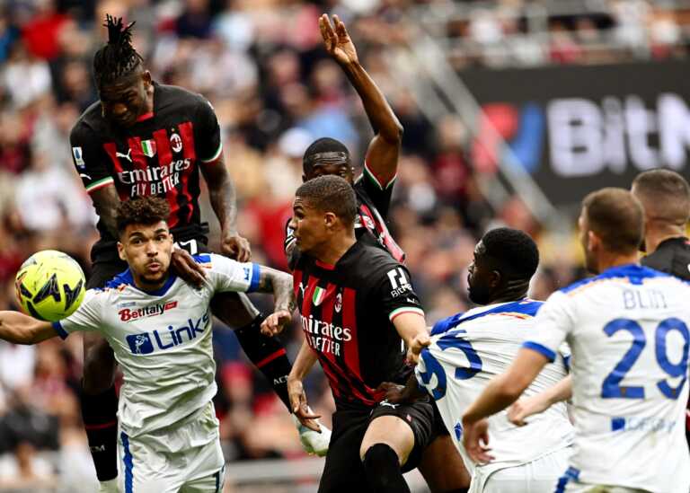 Il Lecce cade a San Siro: una doppietta di Leao condanna i salentini contro il Milan