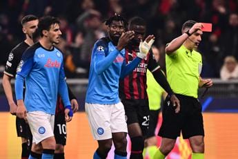 Galleria foto 'Milan-Napoli, arbitro Kovacs contestato… dai giornalisti – Video' - foto 1