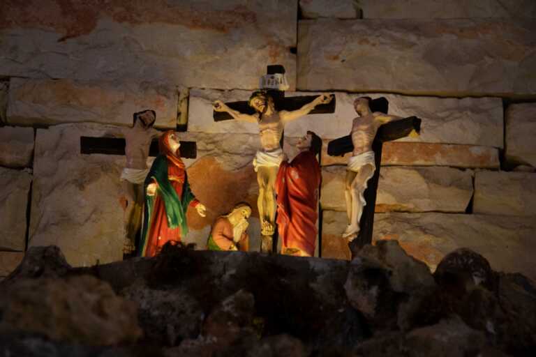 A Cutrofiano la tradizione si rinnova con il Presepe pasquale: il realistico percorso ideato da don Vincenti