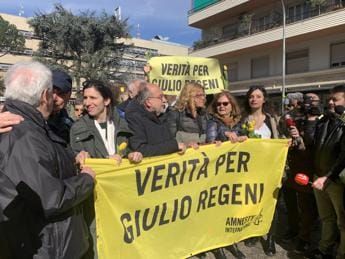 Galleria foto 'Regeni, sit in davanti al tribunale. Schlein: “Processo deve andare avanti”' - foto 1