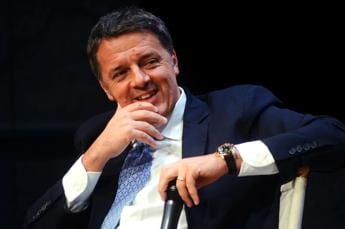 Galleria foto 'Renzi direttore del Riformista, cosa dicono Feltri e De Luca' - foto 1