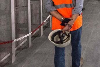 Galleria foto 'Roma, cade da impalcatura in cantiere: muore a 65 anni' - foto 1