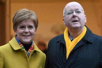 Galleria foto 'Scozia, arrestato il marito dell’ex premier Sturgeon' - foto 1
