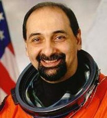Galleria foto 'Spazio, astronauta Guidoni: “Volontaria l’esplosione di Starship, test comunque utile”' - foto 1