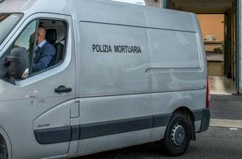 Galleria foto 'Torino, due anziani fratelli trovati morti in casa' - foto 1