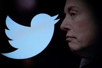Twitter e spunta blu, cosa succede il 15 e 20 aprile