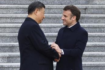 Galleria foto 'Ucraina, Macron a Xi: “Conto su di voi per ricondurre Russia a ragione”' - foto 1