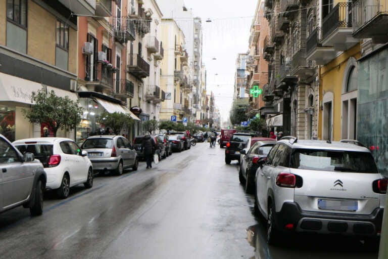 Bari, via Manzoni è dimenticata. La proposta dei commercianti: «Portate qui eventi e iniziative»