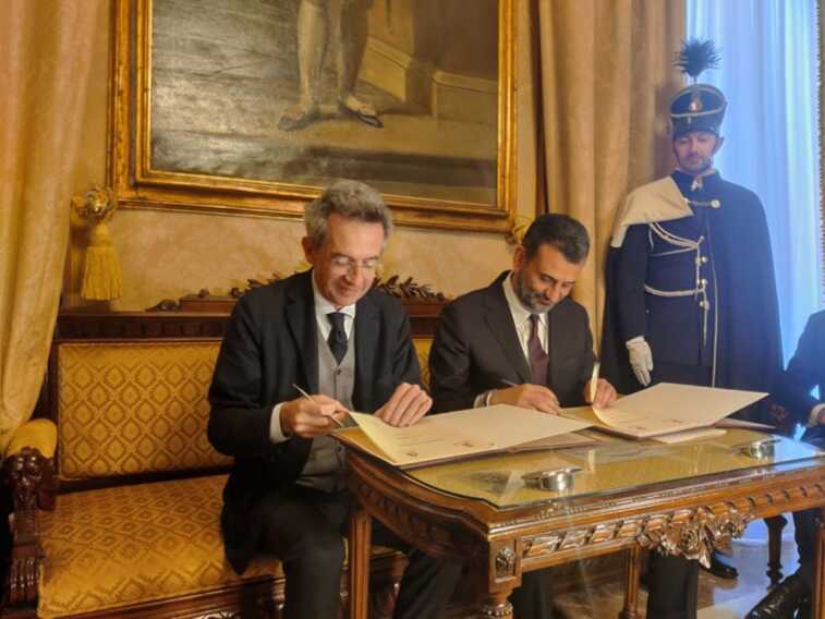 Intesa Bari-Napoli su mobilità, turismo e cultura: «Qui un motore importante per l’Italia» – VIDEO