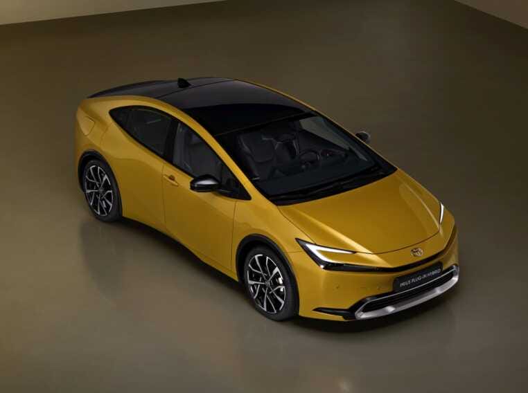 Al via gli ordini della nuova Toyota Prius Plug-in