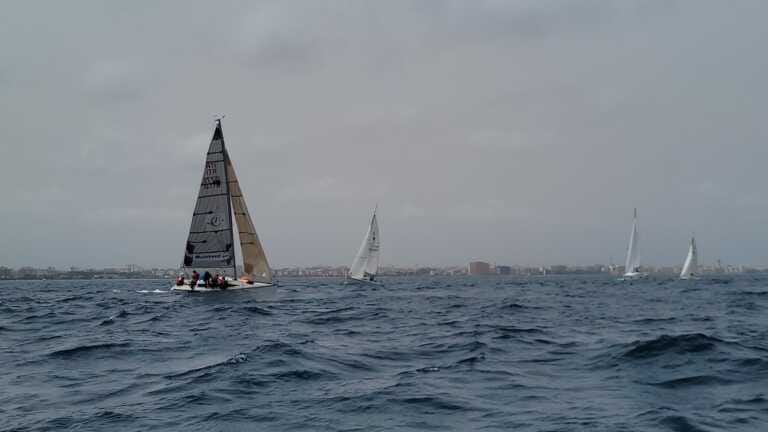 Galleria foto 'Bari, il Circolo della vela per la “Race for the cure”: 19 equipaggi a sostegno della prevenzione – VIDEO' - foto 1