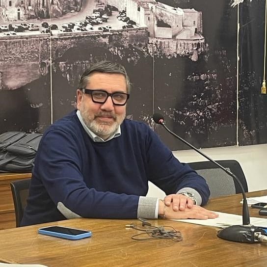 Matera, il consigliere Angelo Lapolla aderisce ad “Azione” e resta in opposizione