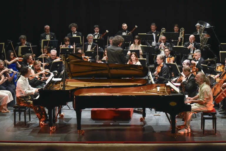 Taranto, chiude con un sold out la Stagione Eventi musicali del teatro Orfeo: in scena Bollani e Joo