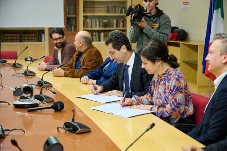 Nuovi materiali, sicurezza e anticontraffazione all’insegna della sostenibilità: accordo tra Politecnico e Zecca dello Stato