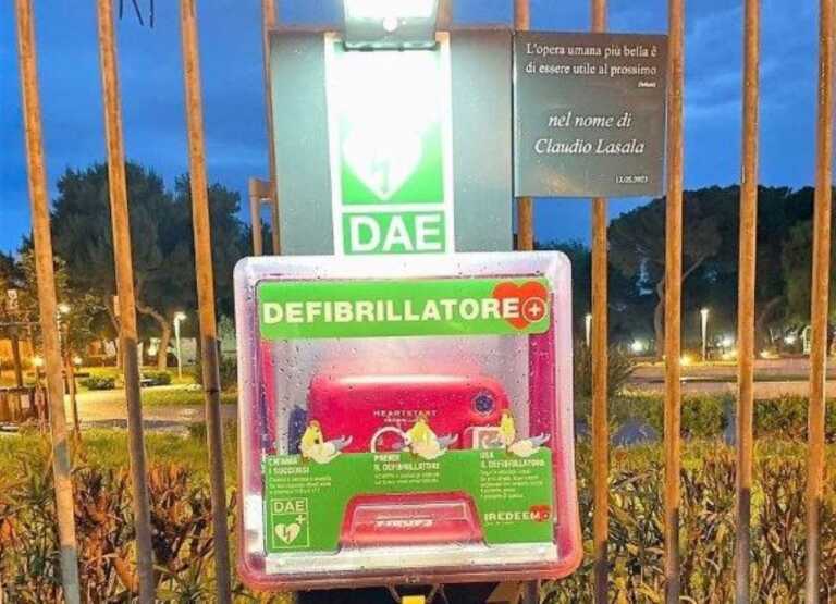 Barletta più sicura nel ricordo di Claudio Lasala: installato un defibrillatore nei pressi del Castello
