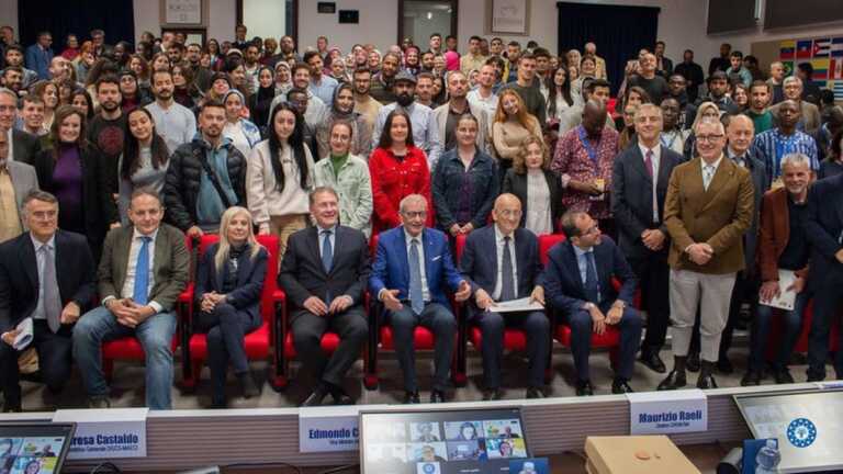 Edmondo Cirielli in visita al Ciheam Bari: l’incontro con studenti e ricercatori – VIDEO e FOTO