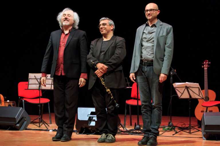 “Gli amori sospesi” del trio Mirabassi, Modugno e Balducci al Rosetta Jazz Club di Matera