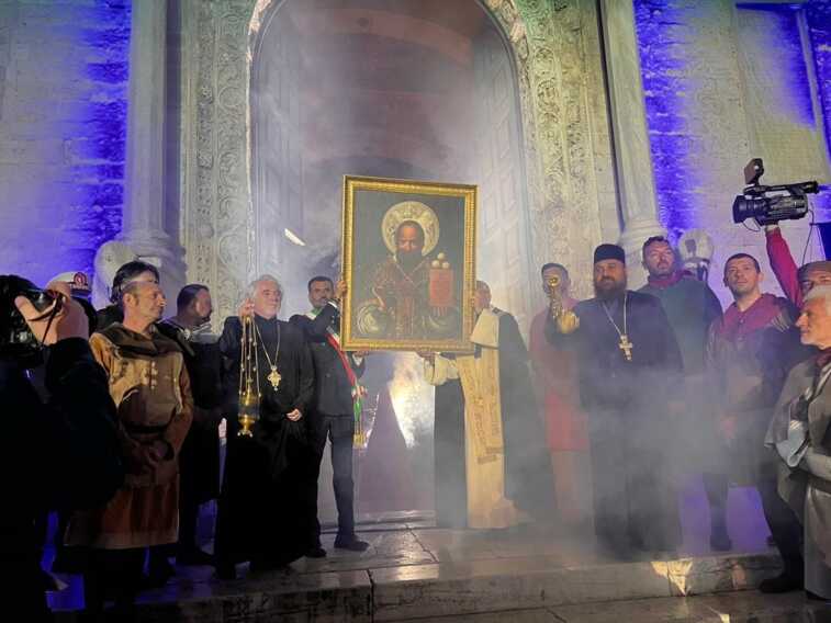San Nicola, folla record al Corteo: le immagini della serata