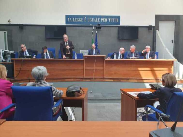Pinelli in visita negli uffici giudiziari pugliesi: “È ora di riportare il Csm alle sue funzioni costituzionali”
