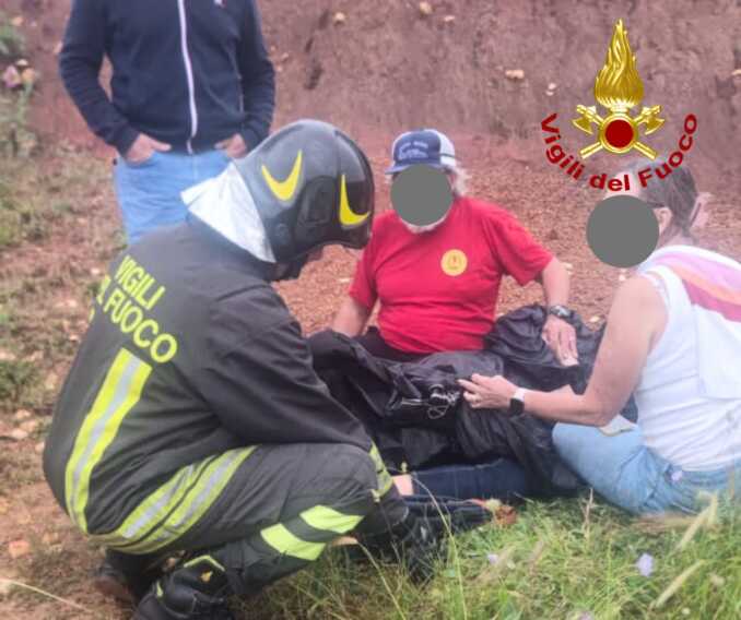 Otranto, vigili del fuoco soccorrono una turista francese: la donna è stata medicata e portata in ospedale