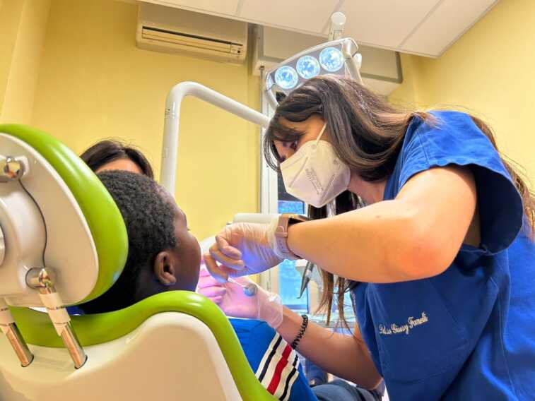Dal dentista in ospedale: riattivati gli ambulatori odontoiatrici per bimbi fragili al “Giovanni XXIII” di Bari
