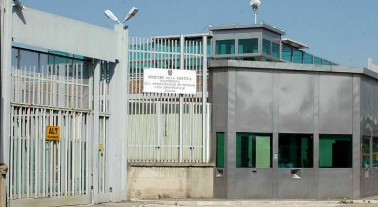 Alberi e musica nelle carceri di Foggia e Lucera: “Talea” dell’antimafia e spettacolo degli studenti