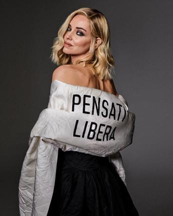 Galleria foto 'Chiuso profilo 11enne critica su Ferragni, Codacons fa istanza a Meta' - foto 1
