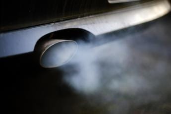 Euro 7, ecco quanto aumentano costi auto e consumi carburante: lo studio