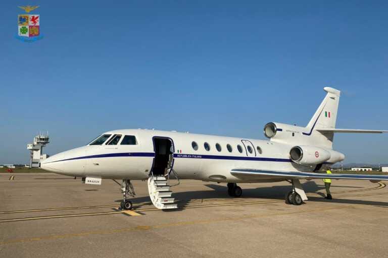 Bimbo di 10 anni in pericolo di vita: trasportato da Lecce a Firenze con un volo sanitario dell’Aeronautica