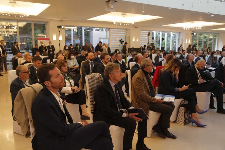 Made in Italy e internazionalizzazione: se ne discute a Bisceglie con Urso e Sisto nel Forum Riada
