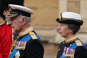 Gb, principessa Anna: “Non penso che monarchia snella sia una buona idea”