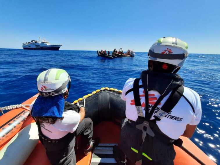 Migranti: 26 salvati al largo della Libia. La Geo Barents diretta a Brindisi: «Ci vorranno due giorni»