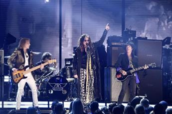 Gli Aerosmith annunciano il tour di addio