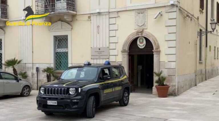 Bari, Reddito di cittadinanza a oltre 500 rumeni con attestazioni false: sequestrati 465mila euro