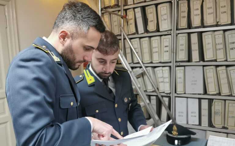 Sequestrati 13mila articoli non sicuri nel brindisino. Controlli in 22 attività commerciali