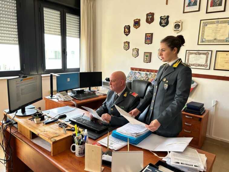 Nardò, scoperti 12 lavoratori in nero in due ristoranti: uno percepiva il reddito di cittadinanza