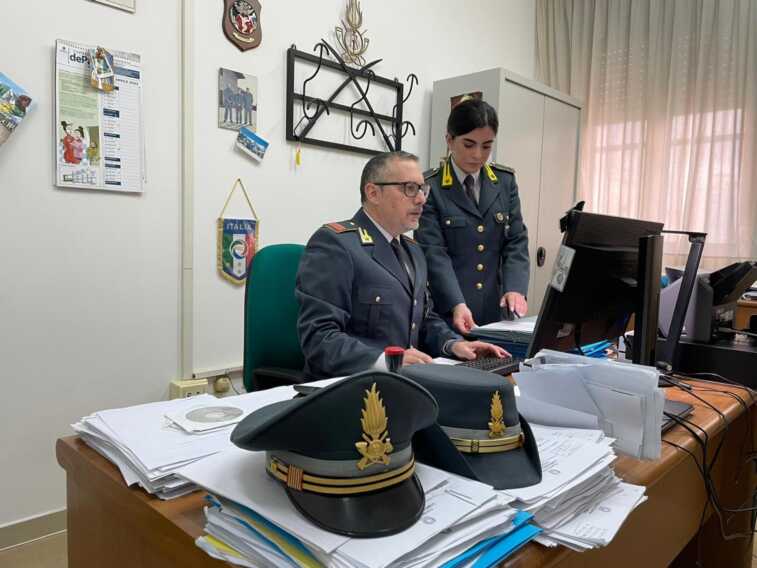 Compensazioni su crediti inesistenti e false dichiarazioni: confiscati beni per 1,3 mln a due imprenditori salentini